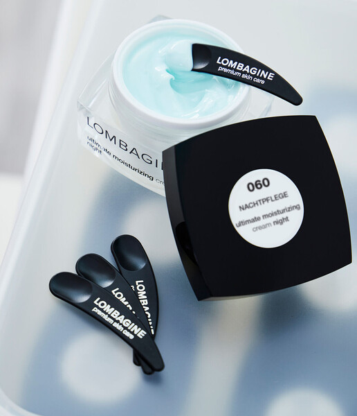 Haut- & Make-up-Fachberater </span><span>ohne entwickeltem Kundenstamm Haut- & Make-up-Fachberater </span><span>ohne entwickeltem Kundenstamm